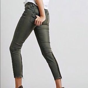 Free People Suede Satin Back Zipped Leg sz 26